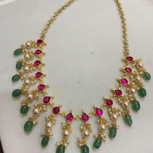 jadau kundan necklaces