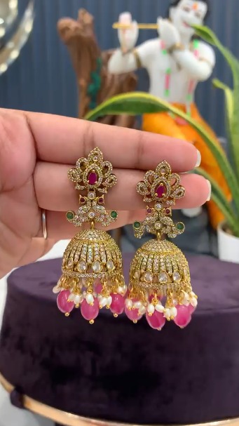 Jhumkas