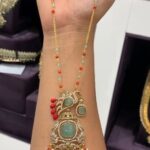 gold chain with pendant