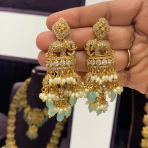 pearl hanging earrings