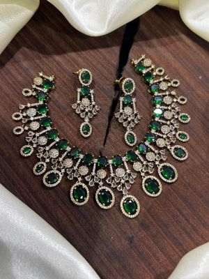 Victorian Jewellery Set - Image 3