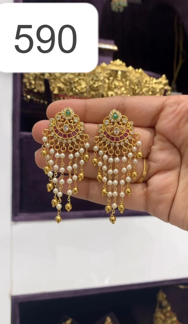 chandbali earrings